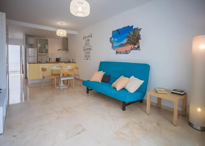 Orilla En Frontera-primavera Costa del Silencio